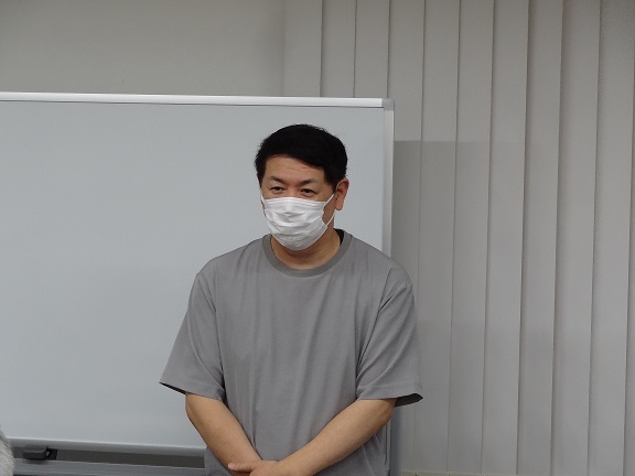 アクロスマネジメント株式会社　代表取締役　渡邊様